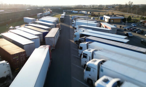 Nowe opłaty za emisję CO2 mogą spowodować wzrost kosztów wielu małych i średnich firm. Eksperci apelują o mądre instrumenty wsparcia [DEPESZA]